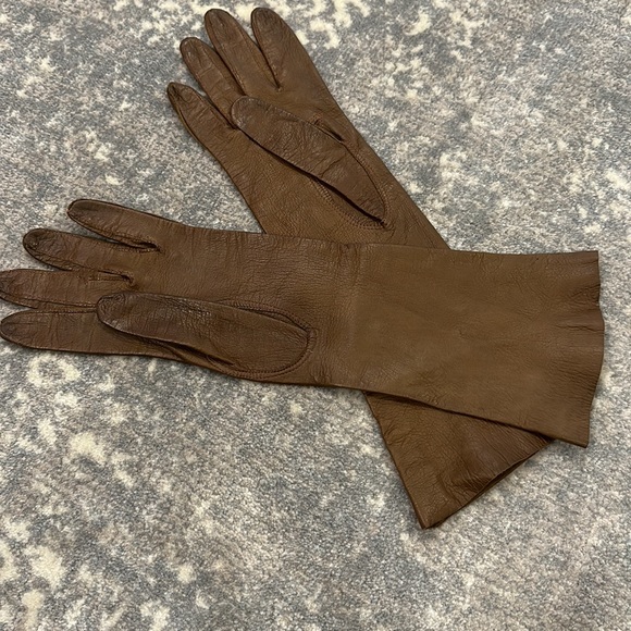 GLOVES VINTAGE FINE LEATHER IN A BEAUTIFUL CHOCOLATE BROWN SIZE SMALL - Picture 3 of 5